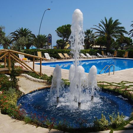 Hotel Costa Verde Торторето Экстерьер фото