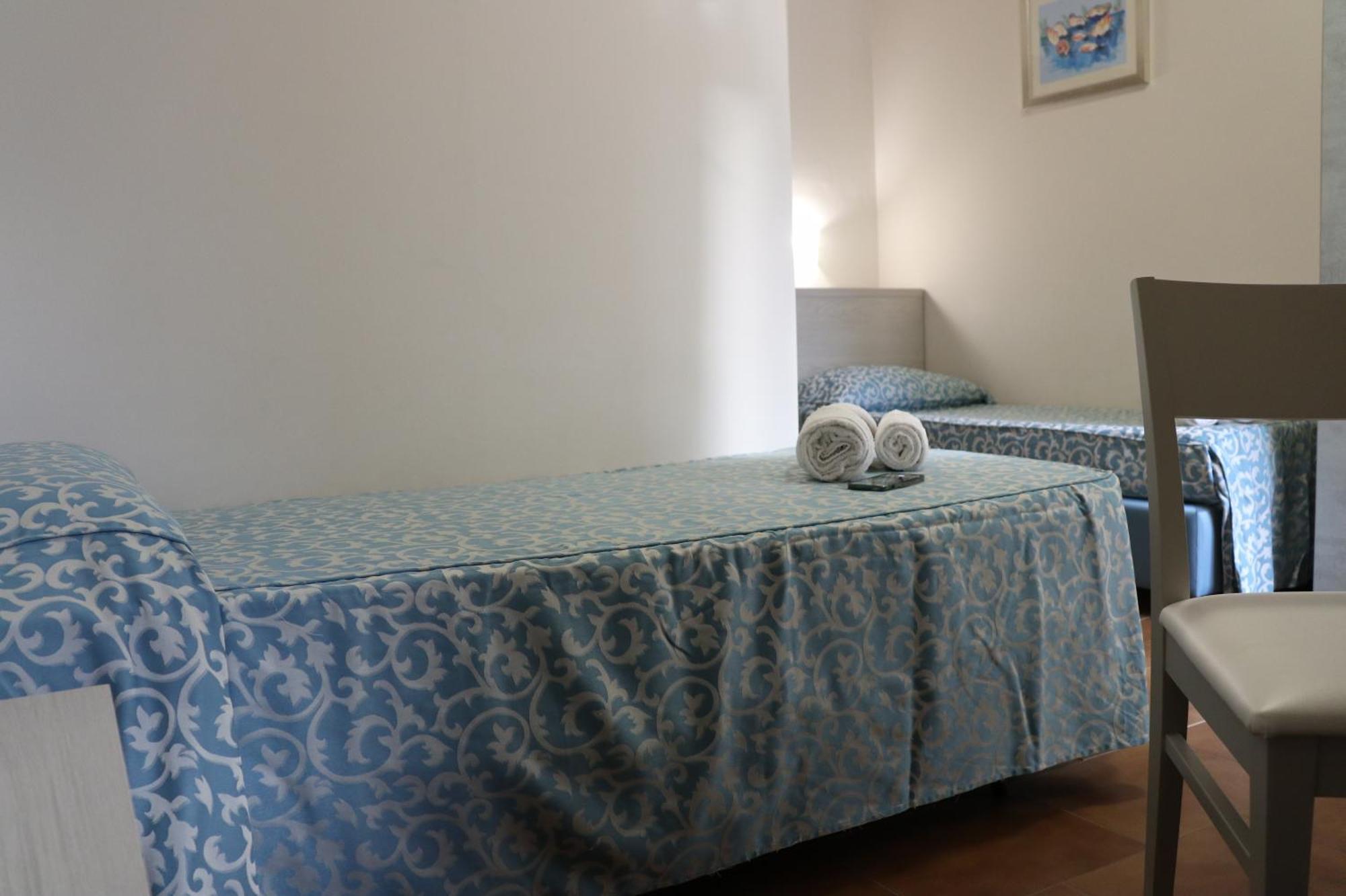 Hotel Costa Verde Торторето Экстерьер фото